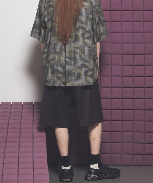 MAISON SPECIAL(メゾンスペシャル)の「《UNISEX》NISHIKAWA KEORI Wool Mix Prime-Wide Shorts/NISHIKAWA KEORIウールミックスプライムワイドショーツ【MAISON SPECIAL/メゾンスペシャル】■セットアップ対応■(その他パンツ・メンズ・ブラック/グレイッシュベージュ/ダークブラック/ネイビー/その他1・0/1/2)」の16枚目の写真