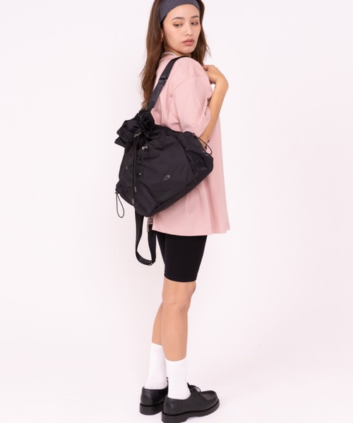 THE NORTH FACE(ザノースフェイス)の「【THE NORTH FACE/ザ・ノースフェイス】3WAY 巾着ショルダーバッグ/リュック/バックパック/BONNEY PACK M/ユニセックス(バックパック/リュック・レディース・ブラック/クリーム・FREE)」の9枚目の写真