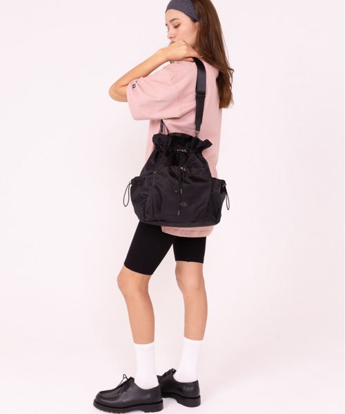 THE NORTH FACE(ザノースフェイス)の「【THE NORTH FACE/ザ・ノースフェイス】3WAY 巾着ショルダーバッグ/リュック/バックパック/BONNEY PACK M/ユニセックス(バックパック/リュック・レディース・ブラック/クリーム・FREE)」の13枚目の写真