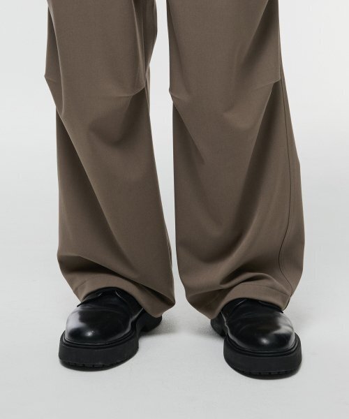 MUSINSA STANDARD（ムシンサスタンダード）の「パラシュートバンディングスラックス [ダスティベージュ]（スラックス・メンズ・その他・40/38/42/36/34/32/30/26/28）」の9枚目の写真