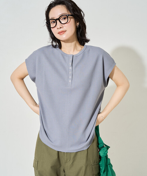 FREAK'S STORE（フリークスストア）の「限定展開　ミニ ワッフル ヘンリー ノースリーブ トップス（Tシャツ/カットソー・レディース・ブラック/オフホワイト/ブルー/ナチュラル/レモンイエロー/ベージュ・ﾌﾘ-）」の5枚目の写真