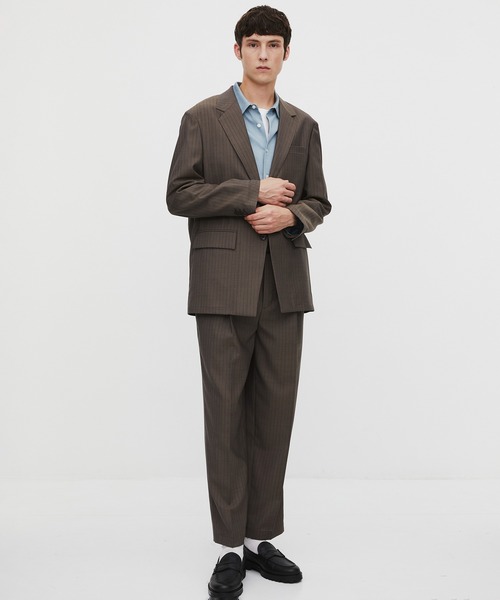 UNITED TOKYO(ユナイテッドトウキョウ)の「【新作】SUMMER WOOL イージーテーパードパンツ|防臭性/防シワ/接触冷感/通気性/べた付き防止(スラックス・メンズ・ブラック/グレイッシュベージュ・1/2)」の15枚目の写真