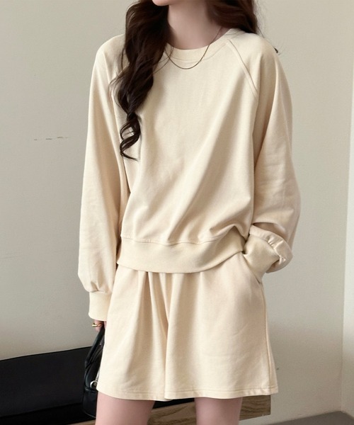 DAY CLOSET（デイ クローゼット）の「【セットアップ/肌なじみの良い裏パイル×表スウェット】ゆる感ワンマイル。 長袖リブトップス+ショートパンツ 上下2点セット レディース（スウェット・レディース・アイボリー/チャコールグレー/ライトグレー・L/M）」の8枚目の写真
