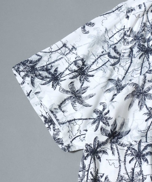ANPAS(アンパス)の「Rayon Patterned Aloha Shirt / レーヨン 総柄 アロハシャツ オープンカラー 開襟シャツ メンズ トップス ハワイアンシャツ 半袖(シャツ/ブラウス・メンズ・グレー系/レッド系/ブラック系/ホワイト系/ネイビー系・L/LL/M)」の11枚目の写真