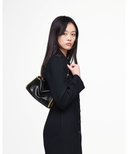 MARC JACOBS(マークジェイコブス)の「【新製品】SCENE SMALL SHOULDER BAG/シーン スモール ショルダー バッグ(ショルダーバッグ・レディース・ホワイト系その他/ワインレッド/ブラック/ベビーピンク・ONE SIZE)」の9枚目の写真