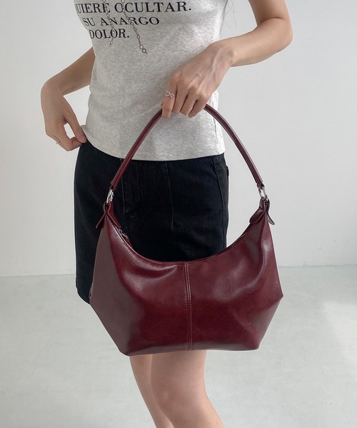 LA VORAGINE（ラ ヴォラジネ）の「ワンハンドル2wayラウンド　ショルダーバッグ（ショルダーバッグ・レディース・ブラック/レッド/ブラウン・FREE）」の22枚目の写真