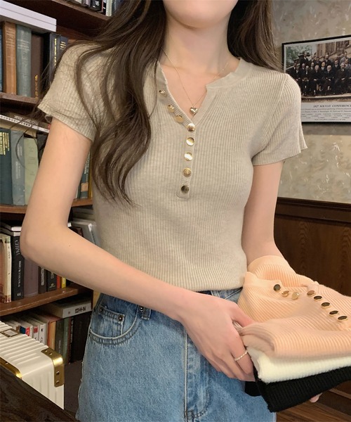 Girly Doll(ガーリードール)の「ゴールドボタンキーネック半袖リブニット(Tシャツ/カットソー・レディース・ピンク/ベージュ/モカ/ブラック・FREE)」の19枚目の写真