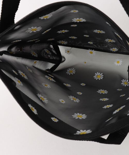 VIBGYOR(ヴィブジョー)の「Mignonjour/デイジー柄メッシュバッグ M2943(トートバッグ・レディース・ベージュ/ブラック・FREE)」の10枚目の写真