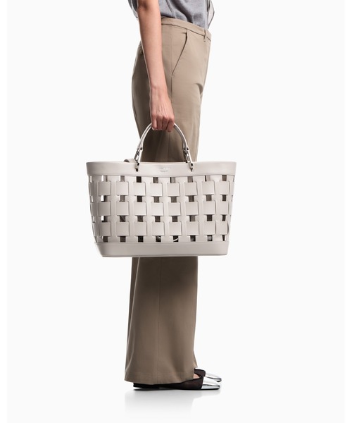 EMPORIO ARMANI(エンポリオアルマーニ)の「【エンポリオ アルマーニ】MyEA ポーチ付き ワイド編み ダブルハンドル トートバック(トートバッグ・レディース・シルバーグレー/ブラック・FREE)」の14枚目の写真
