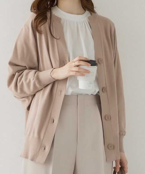 MARAI（マーライ）の「キーネックドルマンカーディガン ロングスリーブ（カーディガン/ボレロ・レディース・ブラック/グレイッシュベージュ/ネイビー・M～Ｌ/LL～3L/4L～5L）」の2枚目の写真