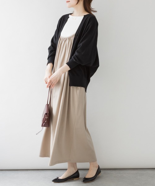 MARAI（マーライ）の「キーネックドルマンカーディガン ロングスリーブ（カーディガン/ボレロ・レディース・ブラック/グレイッシュベージュ/ネイビー・M～Ｌ/LL～3L/4L～5L）」の17枚目の写真
