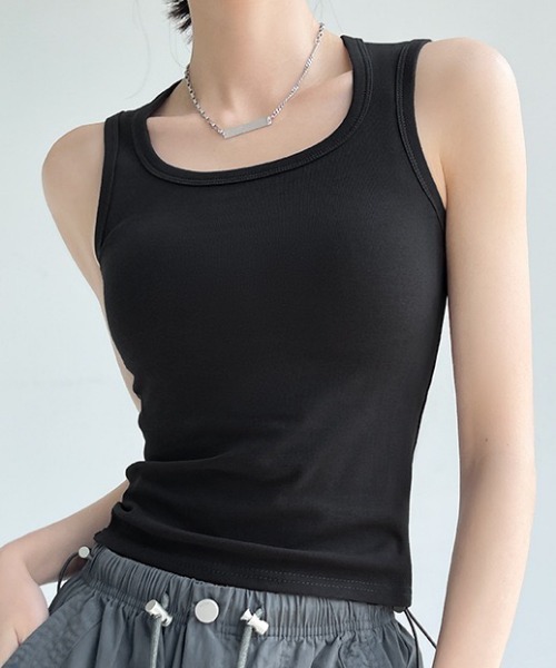 NANEA(ナネア)の「【カップ付き】ワイドスクエアUネック クロップドタンクトップ(タンクトップ・レディース・ブラック/ホワイト/グレー・フリー)」の7枚目の写真