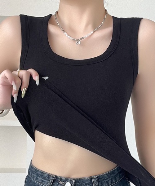 NANEA(ナネア)の「【カップ付き】ワイドスクエアUネック クロップドタンクトップ(タンクトップ・レディース・ブラック/ホワイト/グレー・フリー)」の10枚目の写真