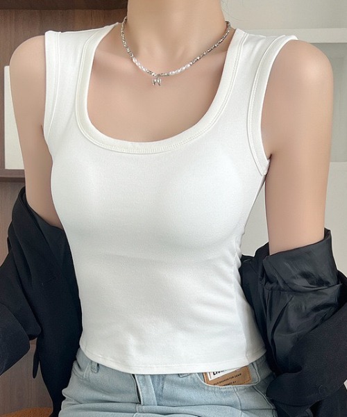 NANEA(ナネア)の「【カップ付き】ワイドスクエアUネック クロップドタンクトップ(タンクトップ・レディース・ブラック/ホワイト/グレー・フリー)」の11枚目の写真