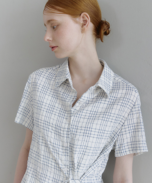 MICANE(ミケーネ)の「ウィラディストラップシャツ(シャツ/ブラウス・レディース・スカイブルー/アイボリー・SMALL/MEDIUM/LARGE/X-LARGE)」の3枚目の写真
