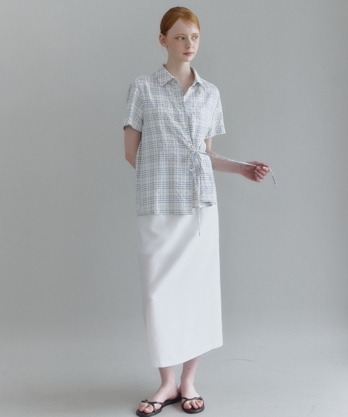 MICANE(ミケーネ)の「ウィラディストラップシャツ(シャツ/ブラウス・レディース・スカイブルー/アイボリー・SMALL/MEDIUM/LARGE/X-LARGE)」の5枚目の写真