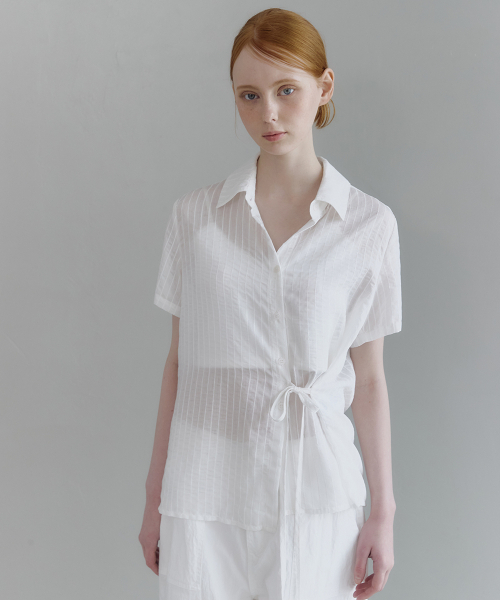 MICANE(ミケーネ)の「ウィラディストラップシャツ(シャツ/ブラウス・レディース・スカイブルー/アイボリー・SMALL/MEDIUM/LARGE/X-LARGE)」の8枚目の写真