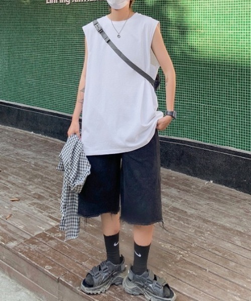 WYZ wear(ダブリューワイジィーウェア)の「オーバーサイズノースリーブTシャツ/ユニセックス(Tシャツ/カットソー・メンズ・チャコールグレー/ブラック/ホワイト・XL/L/M)」の8枚目の写真