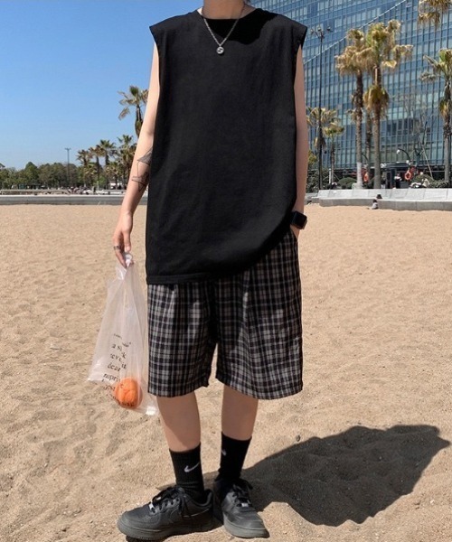 WYZ wear(ダブリューワイジィーウェア)の「オーバーサイズノースリーブTシャツ/ユニセックス(Tシャツ/カットソー・メンズ・チャコールグレー/ブラック/ホワイト・XL/L/M)」の13枚目の写真
