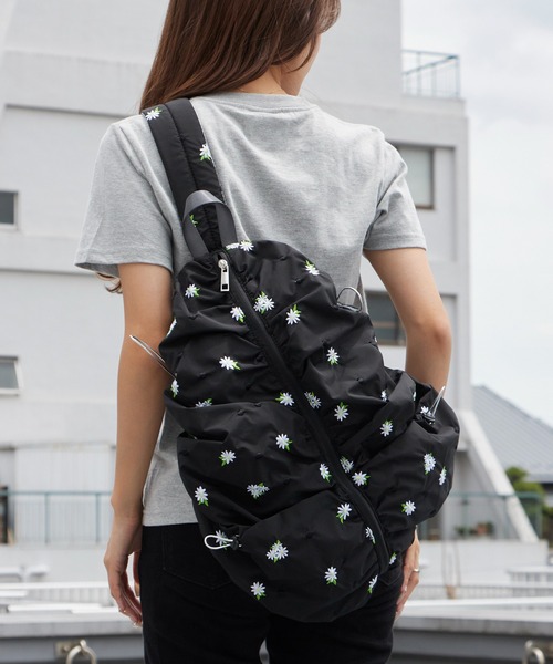 Casselini(キャセリーニ)の「CASSELINI/キャセリーニ ワンショルダー ギャザーボディバッグ デイリー レディース 2026年夏(ボディバッグ/ウエストポーチ・レディース・ピンク/グレー/ホワイト/ブラック・FREE)」の13枚目の写真