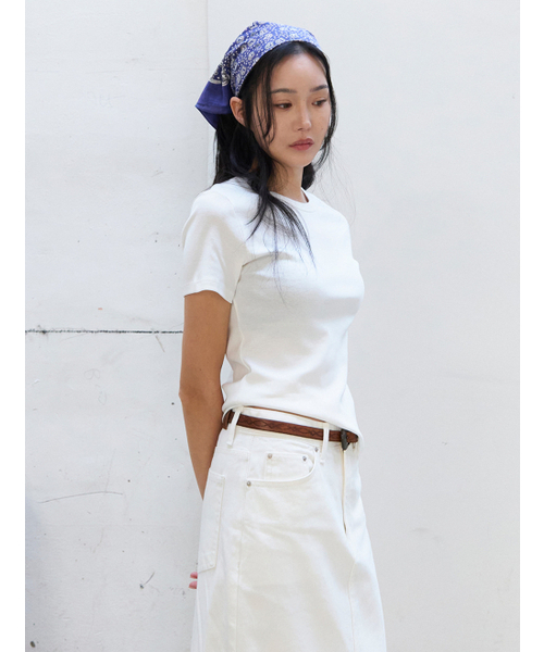MORVE13(モルブ13)の「シグネチャーショートスリーブトップ(Tシャツ/カットソー・レディース・アイボリー/スカイブルー/レッド/ネイビー/ブラック・SMALL/MEDIUM)」の9枚目の写真