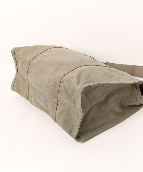 A.P.C.(アーペーセー)の「GYM BAG RECUPERATION(ハンドバッグ・メンズ・チャコールグレー・ONESIZE)」の3枚目の写真