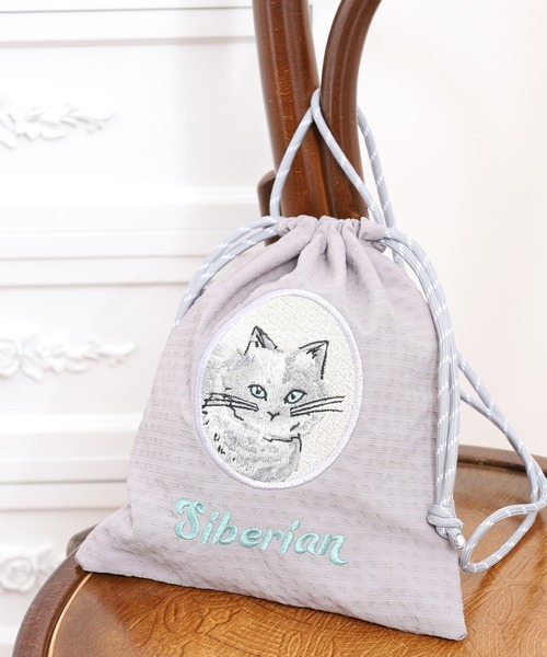 FUNALIVE(ファンアライブ)の「猫刺繍巾着ショルダー(ショルダーバッグ・レディース・グレー/ピンク/ベージュ・FREE)」の2枚目の写真