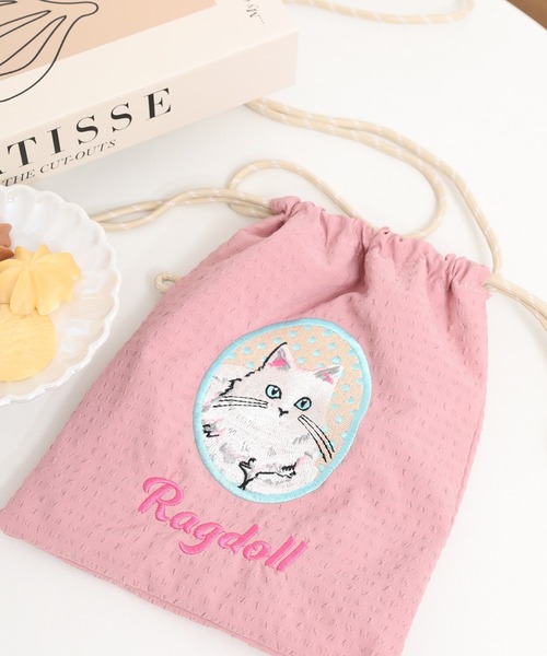 FUNALIVE(ファンアライブ)の「猫刺繍巾着ショルダー(ショルダーバッグ・レディース・グレー/ピンク/ベージュ・FREE)」の10枚目の写真