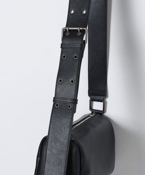 JEANASIS(ジーナシス)の「【MIKU企画】フトベルトショルダーbag/1048136(ショルダーバッグ・レディース・ブラック系その他/ブラック/シルバー・FREE)」の20枚目の写真