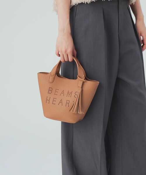 BEAMS HEART(ビームスハート)の「パンチング ミニ ショルダー バッグ(ショルダーバッグ・レディース・シルバー/ブラック/ブラウン系その他3・ONE SIZE)」の1枚目の写真