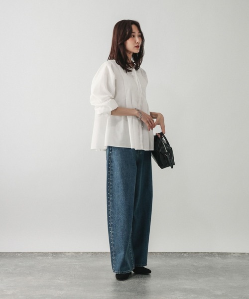 GLOBAL WORK（グローバルワーク）の「キレイつづくタックリボンタイ/797646（シャツ/ブラウス・レディース・ネイビー/サックスブルー系2/オフホワイト・MEDIUM/LARGE）」の5枚目の写真