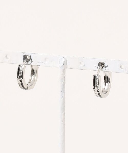 almo（アルモ）の「シルバークロス刻印リングピアス/両耳用/メンズ(ANM)（ピアス（両耳用）・レディース・シルバー・FREE）」の4枚目の写真