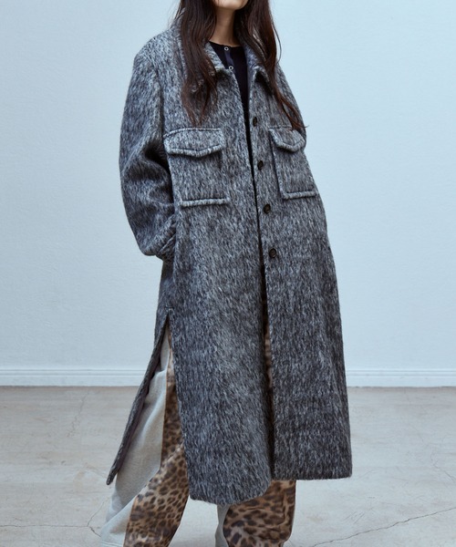THINGS THAT MATTER(シングス ザット マター)の「【先行予約】DOUBLE CHEST POKET SHAGGY LONG COAT / ダブルチェストポケットシャギーロングコート(ダウンジャケット/コート・レディース・ブラック/グレー・FREE)」の4枚目の写真