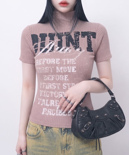 non-hedge(ノンヘッジ)の「リブハイネックロゴトップス(Tシャツ/カットソー・レディース・ブラック/ベージュ/イエロー/ピンク・FREE)」の4枚目の写真