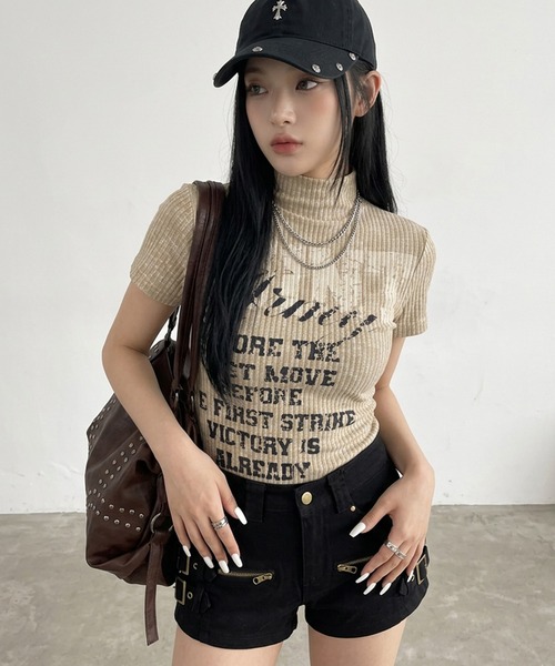 non-hedge(ノンヘッジ)の「リブハイネックロゴトップス(Tシャツ/カットソー・レディース・ブラック/ベージュ/イエロー/ピンク・FREE)」の5枚目の写真