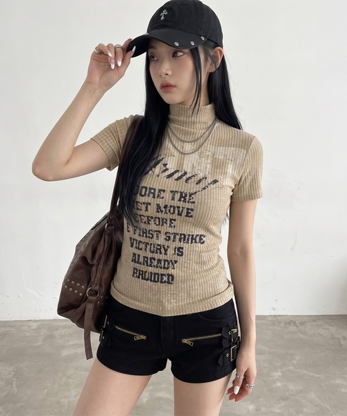 non-hedge(ノンヘッジ)の「リブハイネックロゴトップス(Tシャツ/カットソー・レディース・ブラック/ベージュ/イエロー/ピンク・FREE)」の7枚目の写真