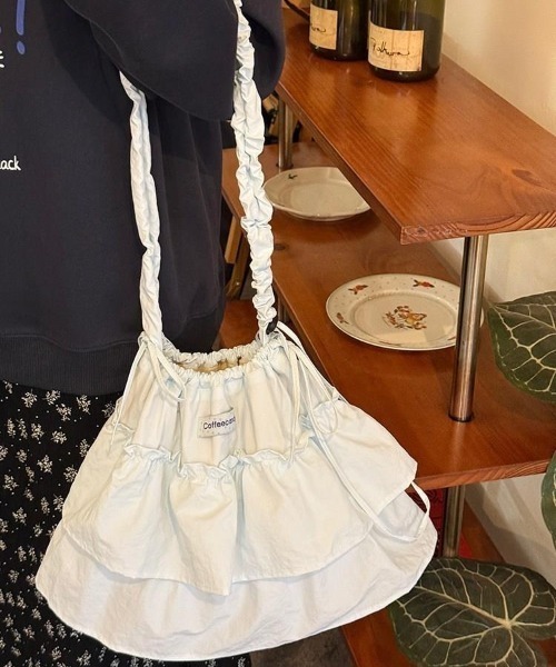 Vipoa（ヴィポア）の「Ruffle tote bag（トートバッグ・レディース・ライトブルー/ミント・FREE）」の12枚目の写真
