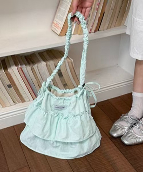 Vipoa（ヴィポア）の「Ruffle tote bag（トートバッグ・レディース・ライトブルー/ミント・FREE）」の13枚目の写真