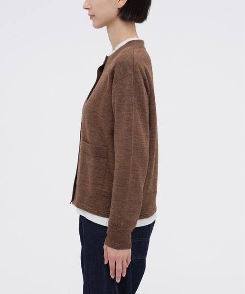 MHL.(エムエイチエル)の「ASH WOOL(カーディガン/ボレロ・レディース・オリーブドラブ/ライトブラウン・2)」の4枚目の写真