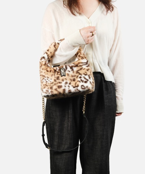 STEVE MADDEN(スティーブマデン)の「ファーラウンドバッグ/S.MADDEN BFLUFFY-XA(ハンドバッグ・レディース・ブラック×ゴールド/レオパード・F)」の6枚目の写真