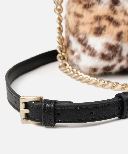 STEVE MADDEN(スティーブマデン)の「ファーラウンドバッグ/S.MADDEN BFLUFFY-XA(ハンドバッグ・レディース・ブラック×ゴールド/レオパード・F)」の19枚目の写真