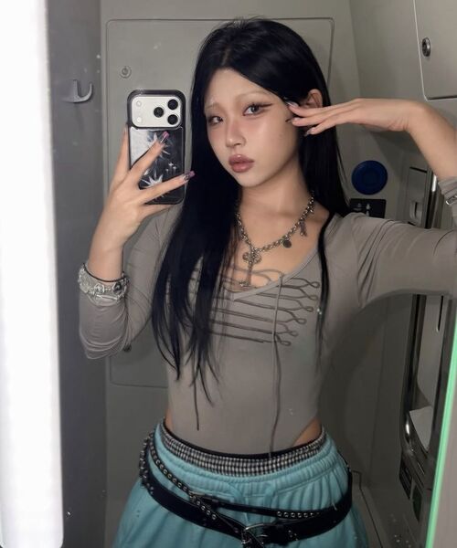 EYEER(イワイイアル)の「ナポレオン ボディスーツ - ベージュ(Tシャツ/カットソー・レディース・その他・SMALL)」の14枚目の写真