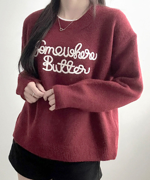 VIVID LADY(ビビッドレディー)の「レタリング刺繍 クルーネックニットプルオーバー(ニット/セーター・レディース・チャコールグレー/ブラウン/ピンク/アイボリー/ワイン・FREE)」の1枚目の写真