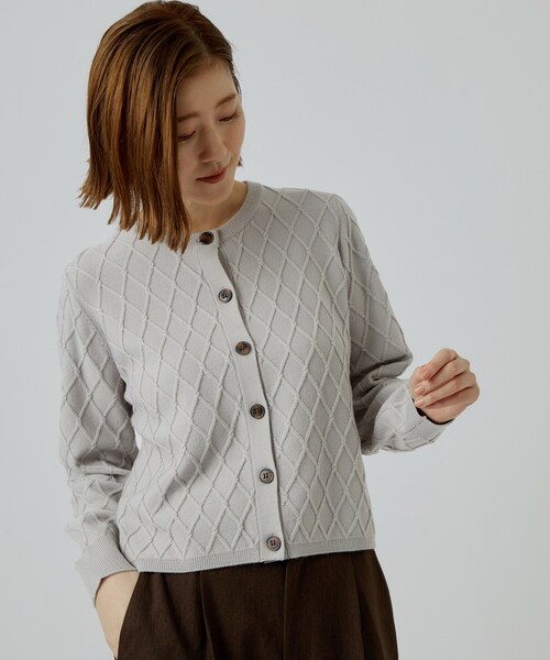 grove(グローブ)の「【毛玉軽減】大人上品なダイヤ柄ニットカーディガン(カーディガン/ボレロ・レディース・ブラウン系その他/ブラック/オフホワイト/グレー/ダークグリーン・03/05/02/04)」の10枚目の写真