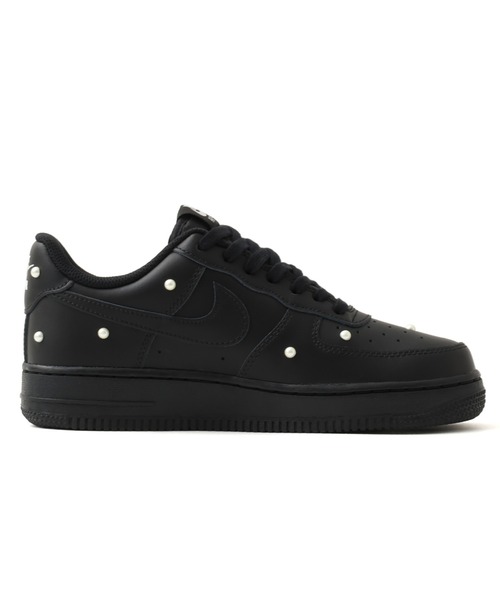 NIKE(ナイキ)の「NIKE WMNS AIR FORCE 1 '07 SE / ナイキ ウィメンズ エア フォース 1 '07 SE【SP】(スニーカー・レディース・ブラック・23.5cm/23.0cm/22.5cm/25.0cm/24.5cm/24.0cm)」の5枚目の写真