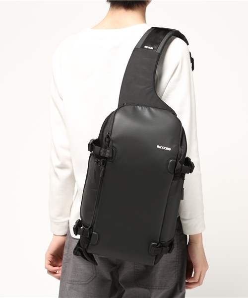 incase（インケース）の「CL58083 Sling Pack for GoPro（ショルダー