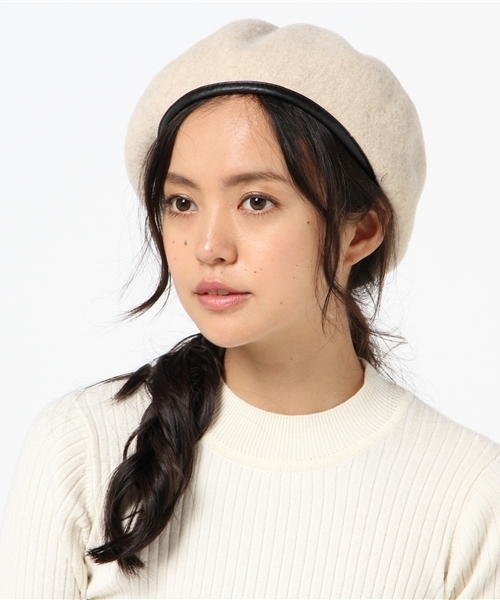 MOUSSY（マウジー）の「BASQUE BERET（キャップ・レディース・ブラック/ホワイト/ネイビー/グレー/ライトベージュ・FREE）」の4枚目の写真