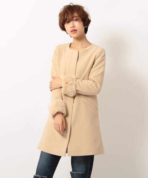 Unrelish アンレリッシュ の ノーカラー袖口ファーコート その他アウター Wear