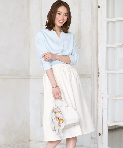 Pierrot（ピエロ）の「ミモレ膝丈タフタ フレアスカート（スカート・レディース・ベージュ/ピンク/ネイビー/ホワイト/ブルー/ダークカーキ/スモークピンク/ブルー系その他・L/M）」の10枚目の写真