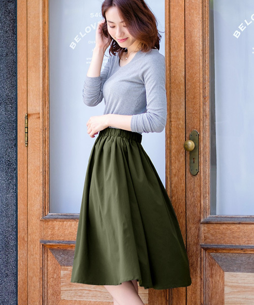 Pierrot（ピエロ）の「ミモレ膝丈タフタ フレアスカート（スカート